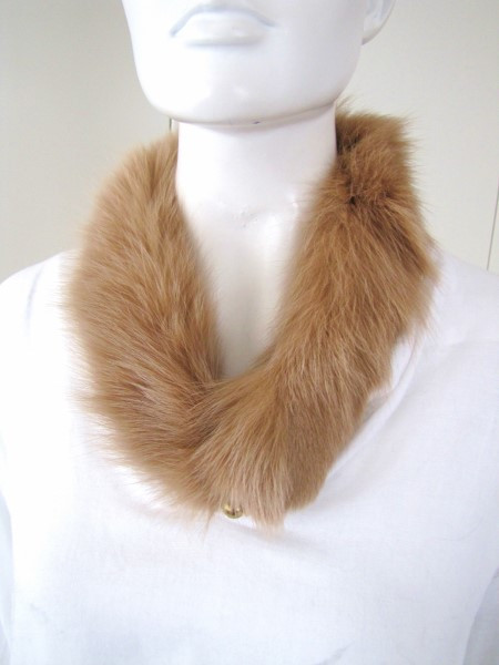 Pelzloop aus Fuchsfell caramel "B Ware"