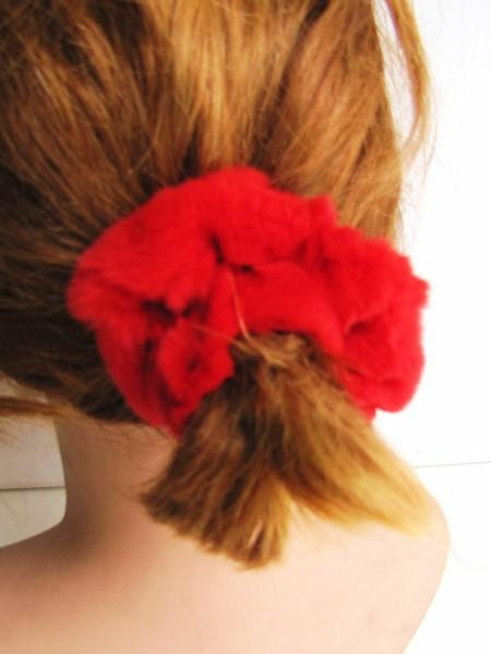 Haargummi aus geschorenen Nerz rot im online-shop bestellen