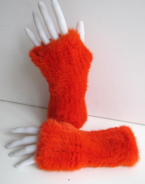 Nerz Armstulpen aus orangen Nerz gestrickt, Handschuhe vorne offen